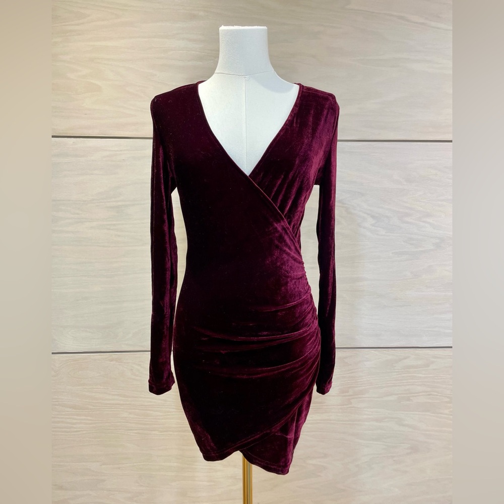 Parisian Petite Burgundy Velvet Dress (XS)